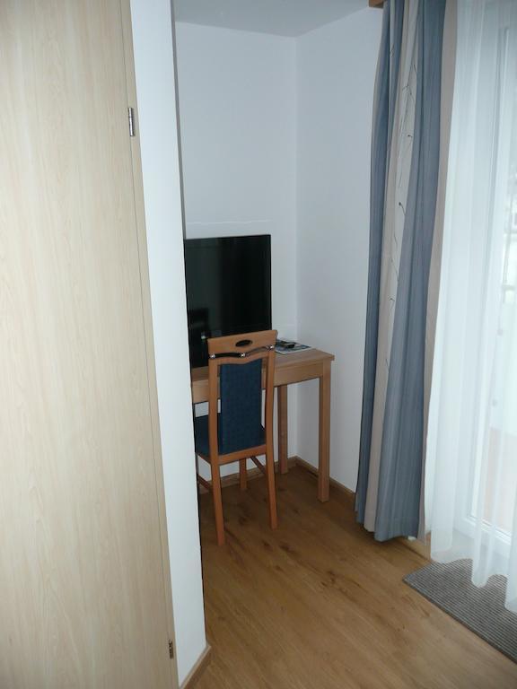 Gasthaus Pension Zur Nixe Steinbach am Attersee Buitenkant foto